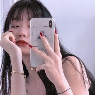 三女性